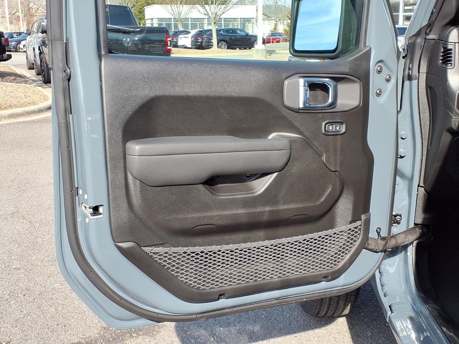 New 2026 Anvil Clearcoat Jeep Sport image 28