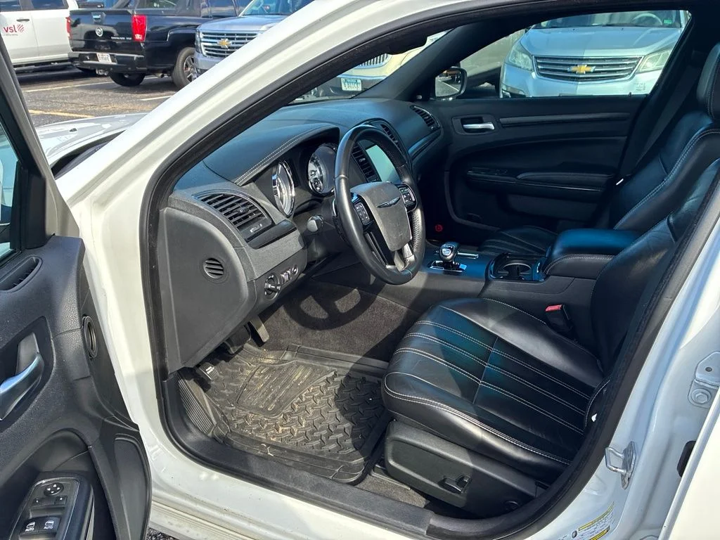 Used 2013 White Chrysler S image 12