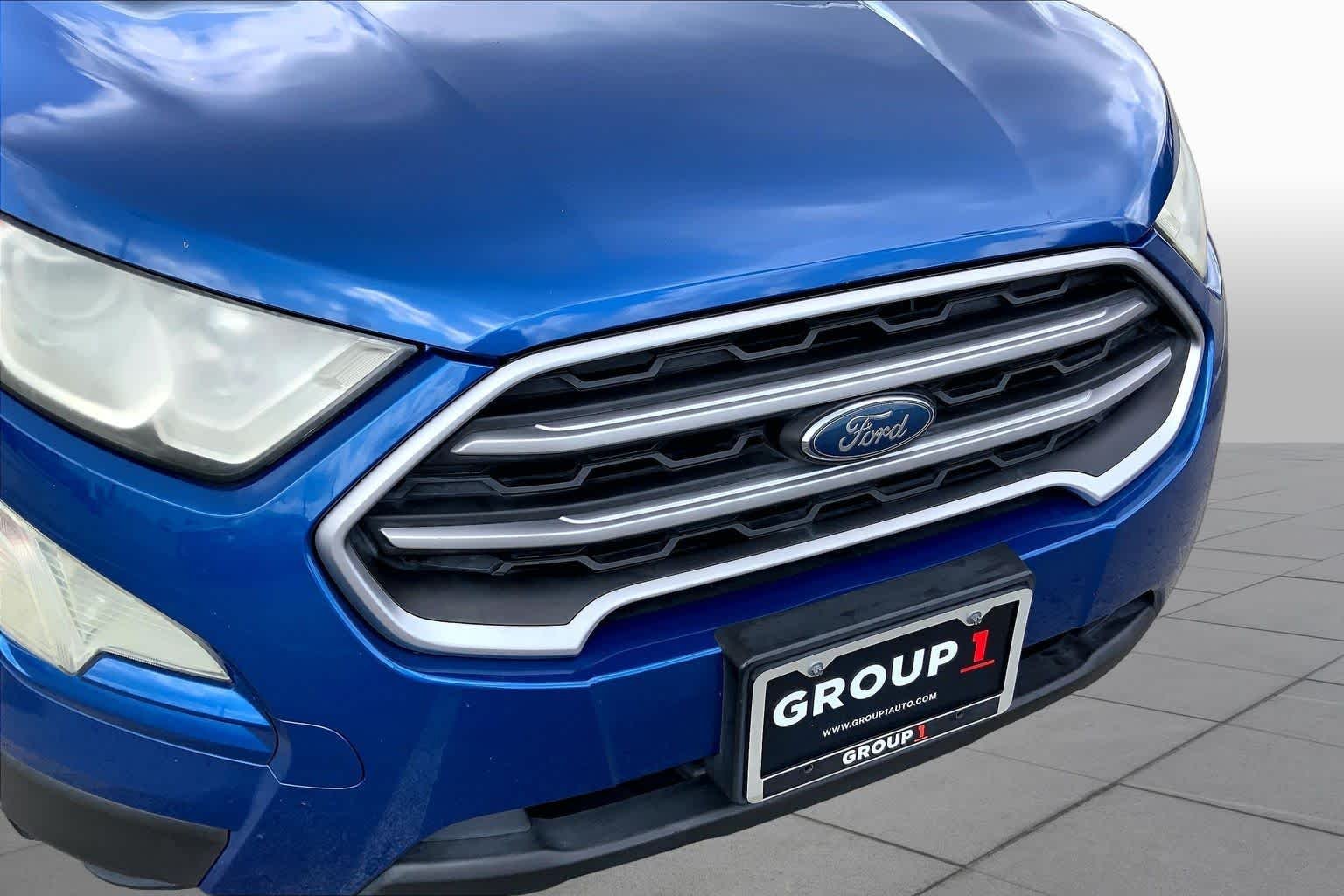 Used 2018 Lightning Blue Metallic Ford SE image 26