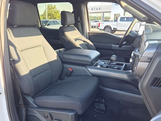 New 2026 Oxford White Ford XLT image 16