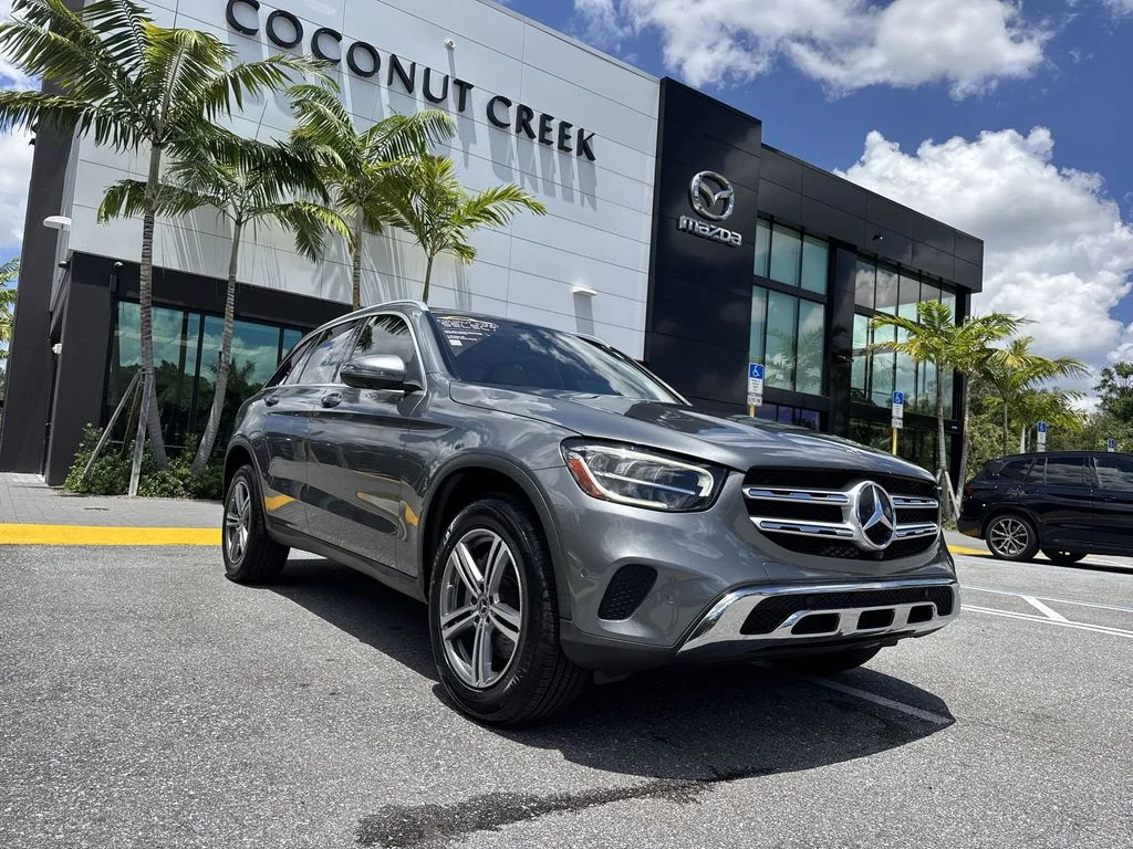 Used 2021 Graphite Gray Metallic Mercedes-Benz GLC 300 image 30