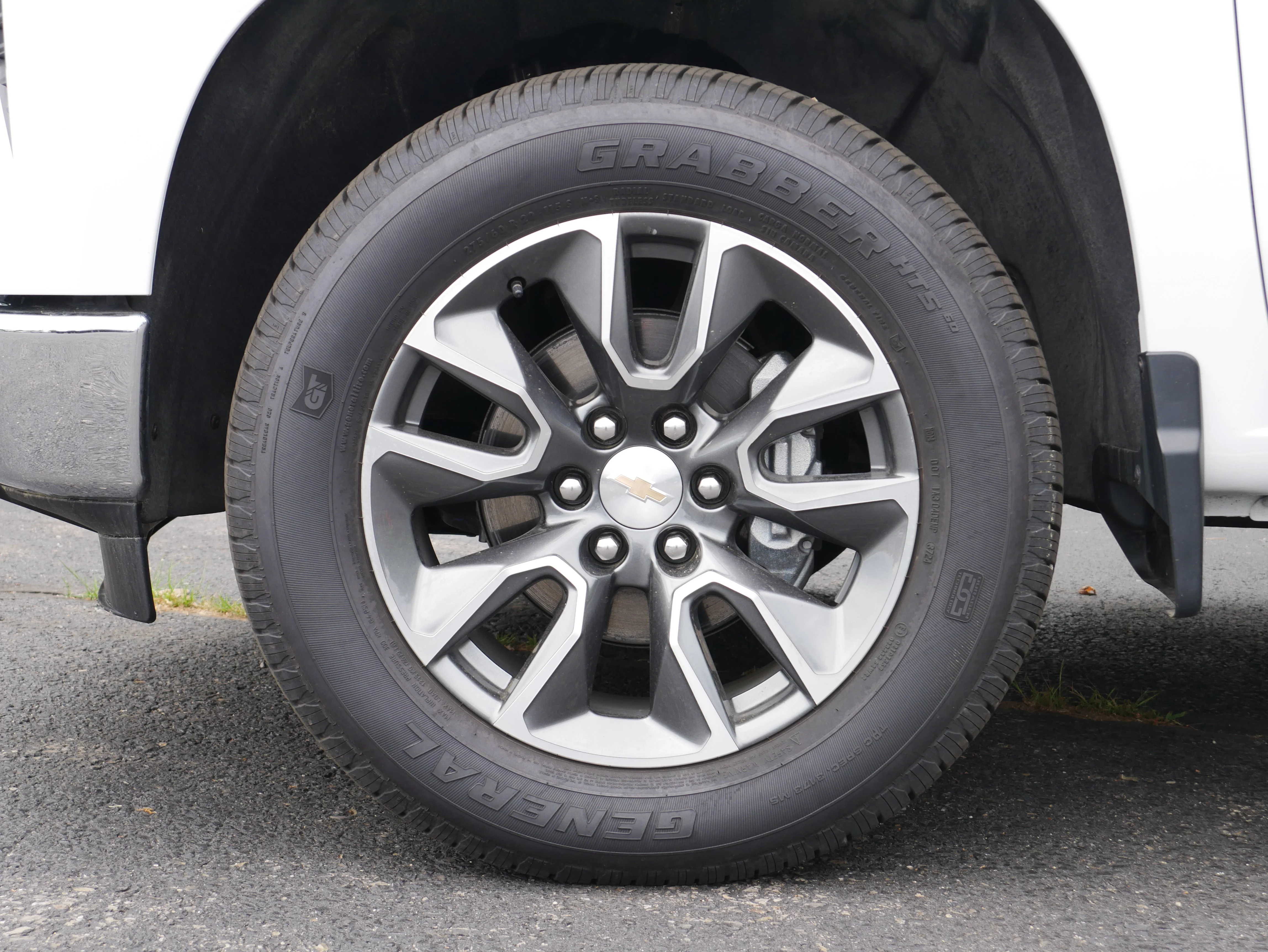Certified Used 2025 Summit White Chevrolet LT (2FL) image 10
