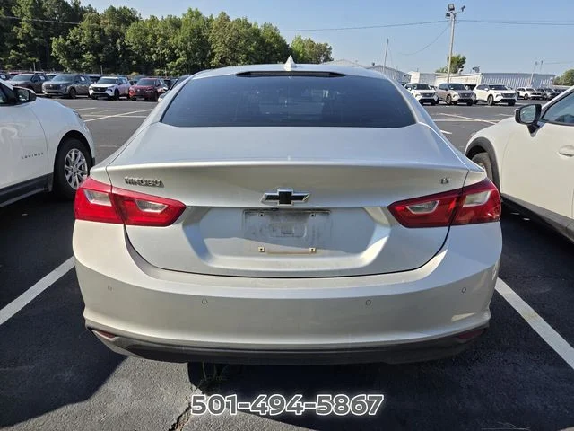Used 2018 Silver Chevrolet LT image 9
