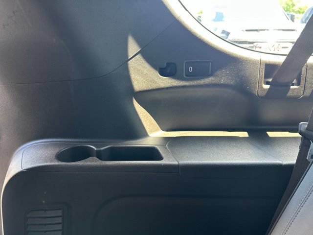 Used 2022 Midnight Blue Metallic GMC SLT image 39