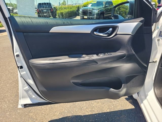 Used 2019 White Nissan S image 18