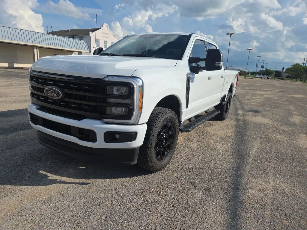 Certified Used 2023 White Ford XLT image 3