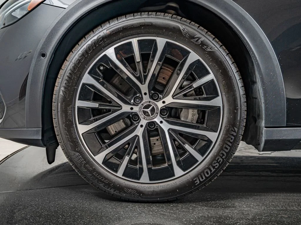 Used 2017 Magnetic Metallic Ford SE image 52
