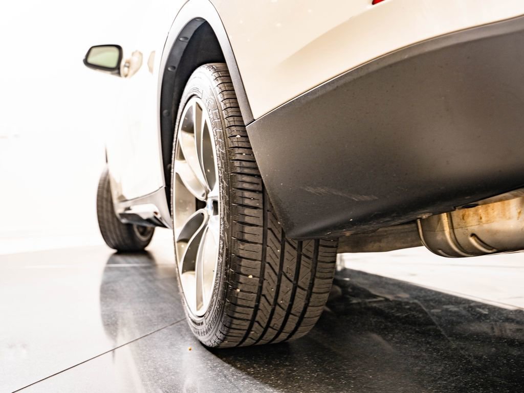 Used 2014 Alpine White BMW xDrive28i image 51