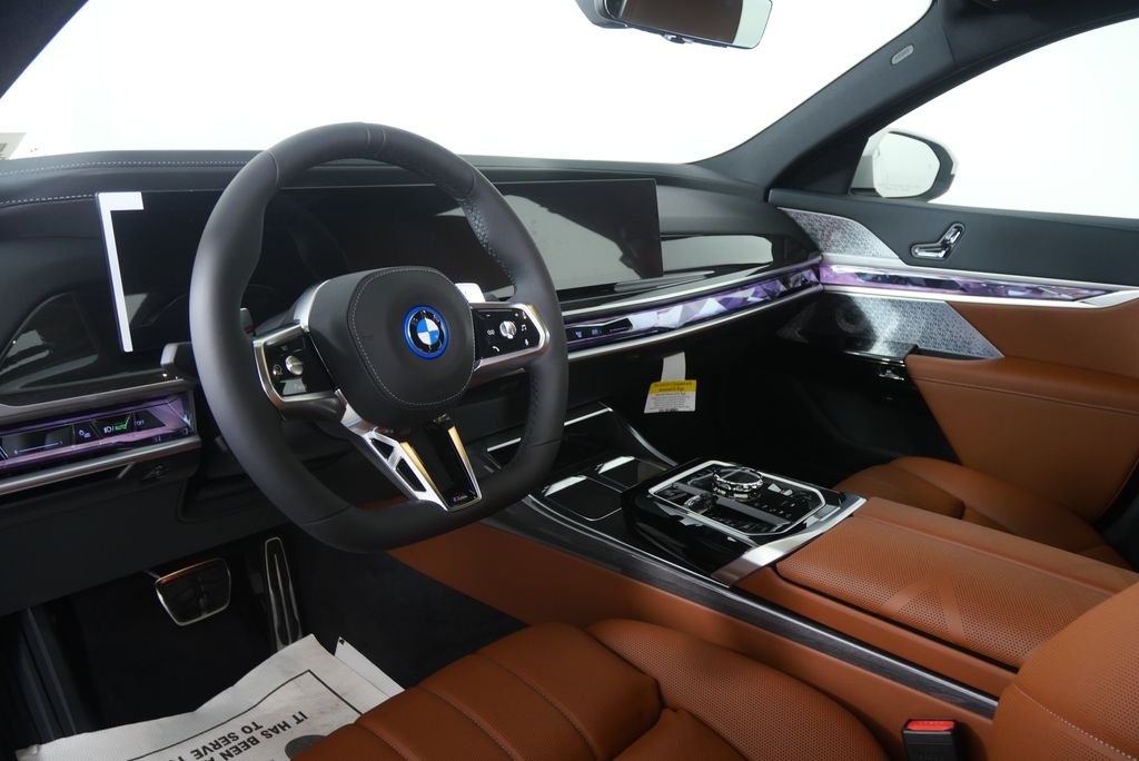 New 2026 Mineral White Metallic BMW 750e xDrive image 12