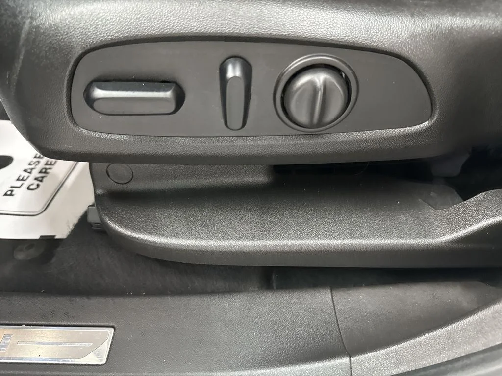 Used 2018 Summit White GMC Denali image 14