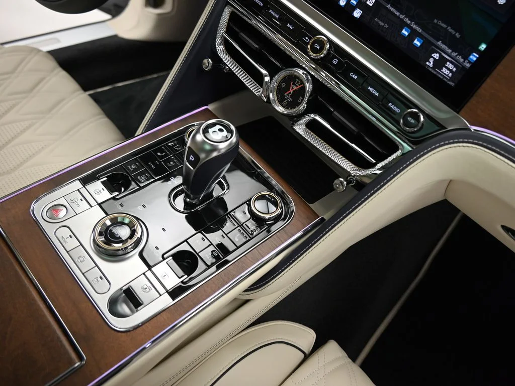 New 2026 Dark Sapphire Bentley  image 28