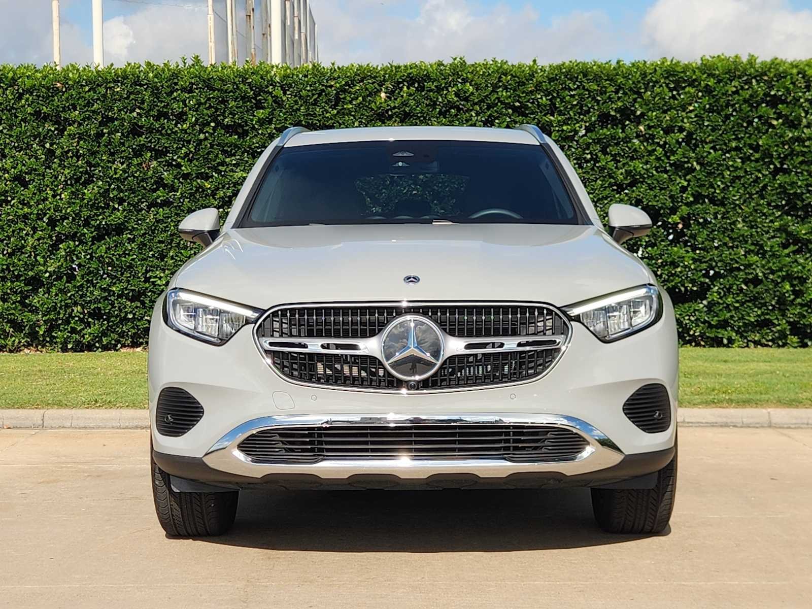 Certified Used 2026 MANUFAKTUR Alpine Grey Mercedes-Benz GLC 300 image 2