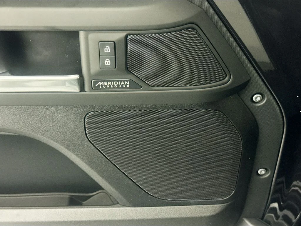 New 2026 Carpathian Grey Land Rover X-Dynamic SE image 18