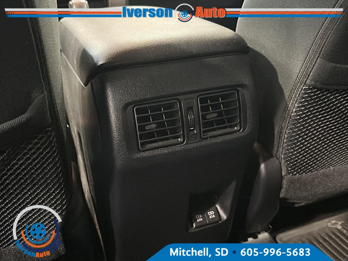 Used 2022 Black Toyota SR5 image 27