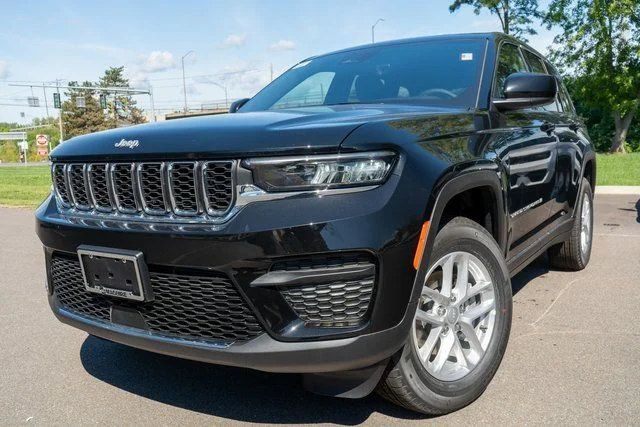 2026 Jeep Grand Cherokee Laredo X