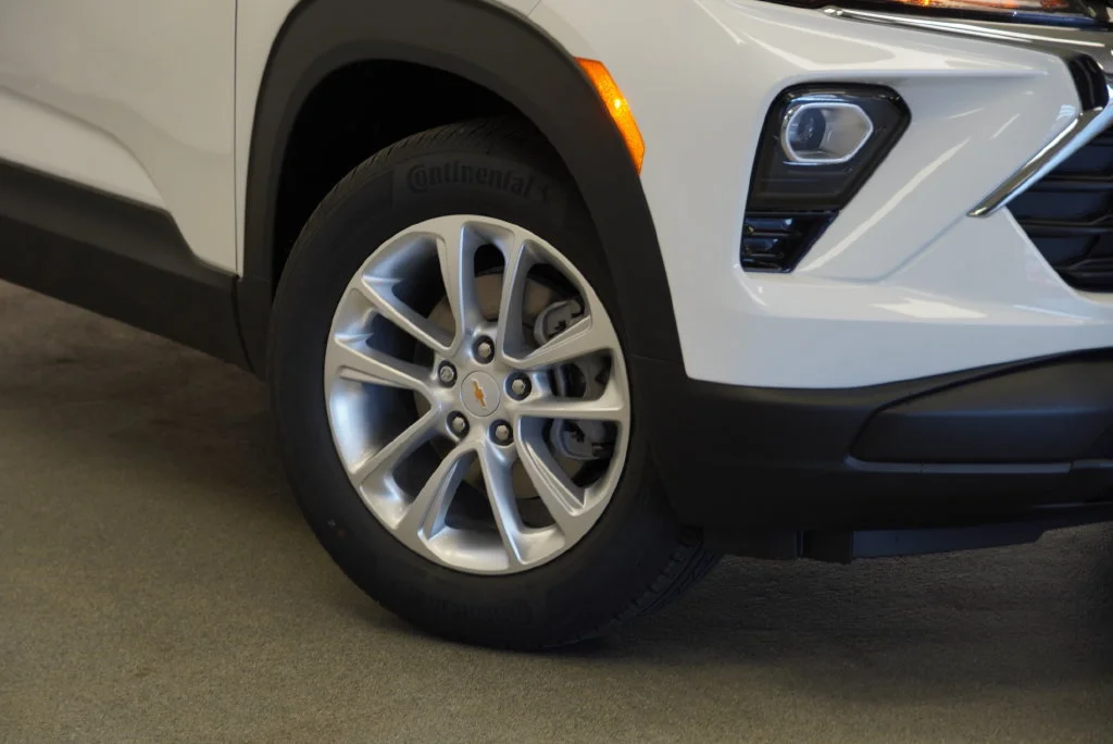 New 2026 Summit White Chevrolet LS image 8