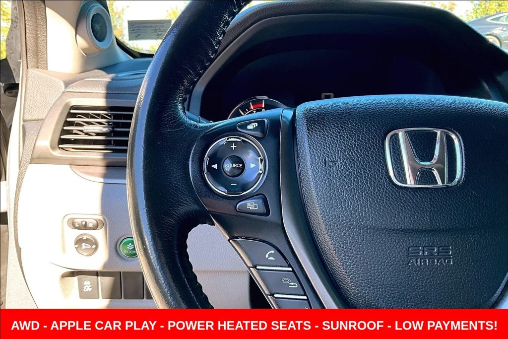 Used 2016  Honda EX-L image 13