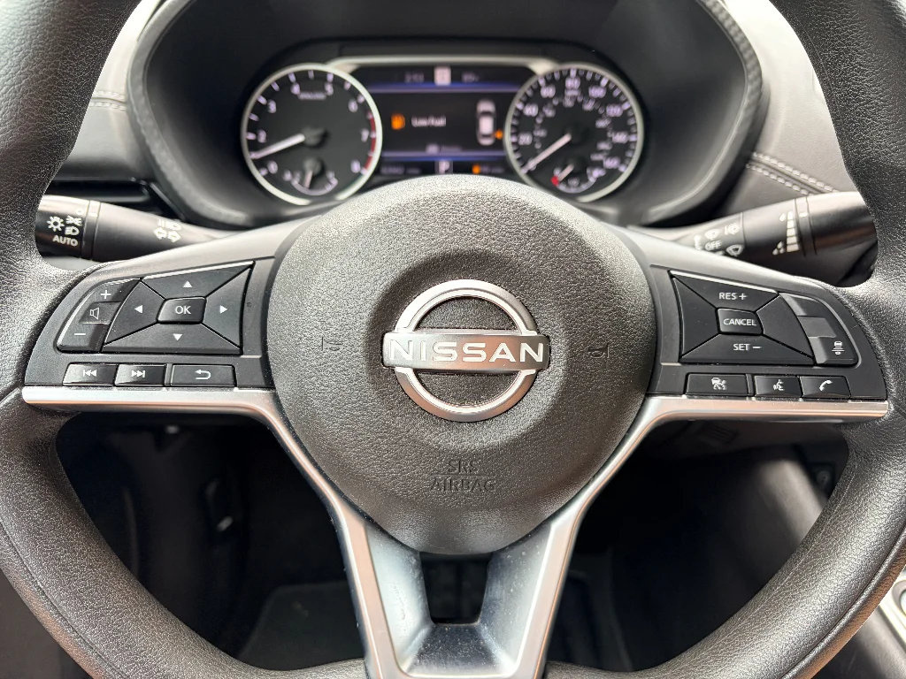 Used 2024 Rosewood Metallic Nissan SV image 14