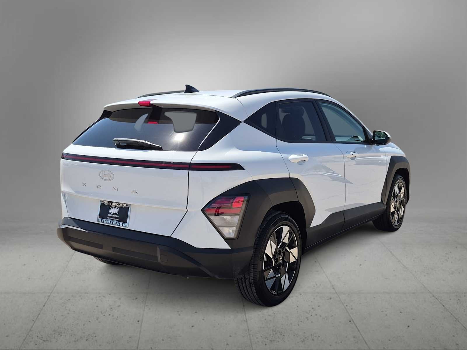 Certified Used 2024 Atlas White Hyundai SEL image 8