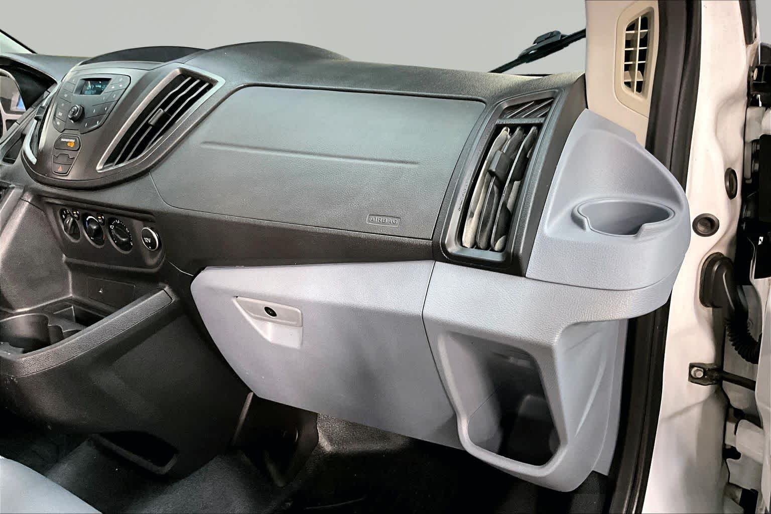 Used 2018 Oxford White Ford  image 19
