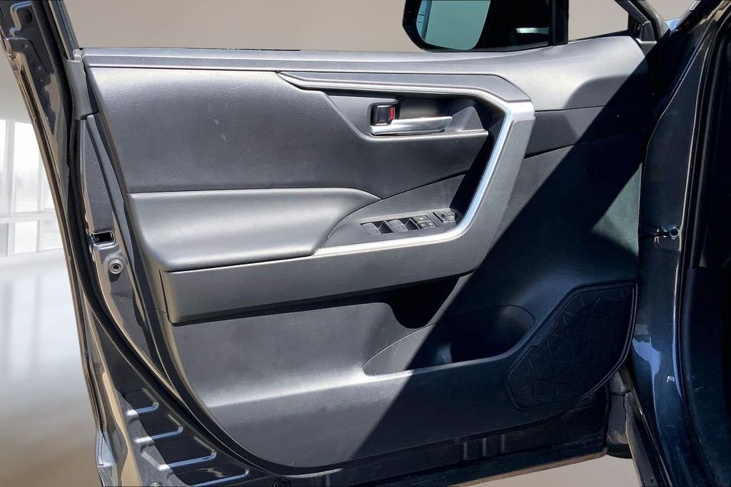 Used 2025 Magnetic Gray Metallic Toyota XLE image 22