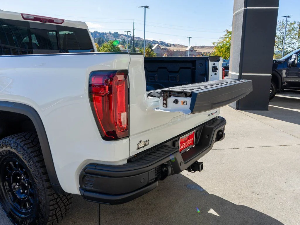 New 2026 Summit White GMC AT4X image 79