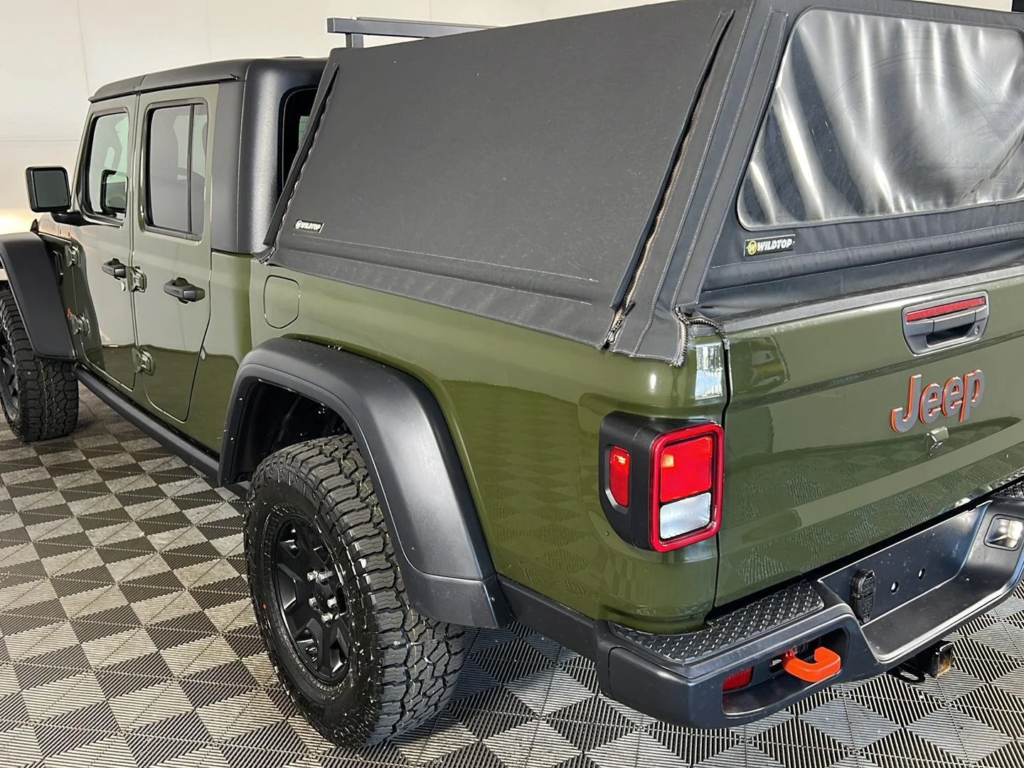 Used 2023 Sarge Green Clearcoat Jeep Mojave image 15