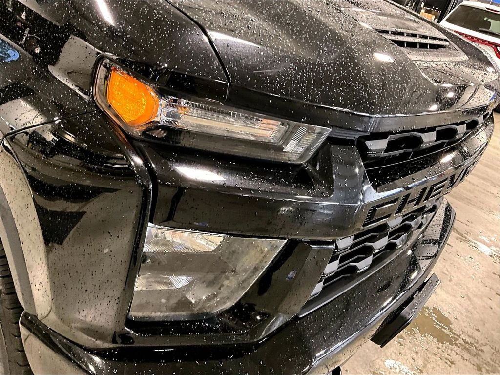 Used 2022 Black Chevrolet Custom image 34