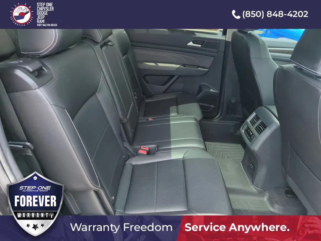Used 2023 Black Volkswagen 3.6L V6 SE w/Technology image 34