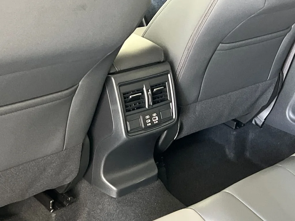 New 2026 ICE SILVER METALLIC Subaru Premium image 37