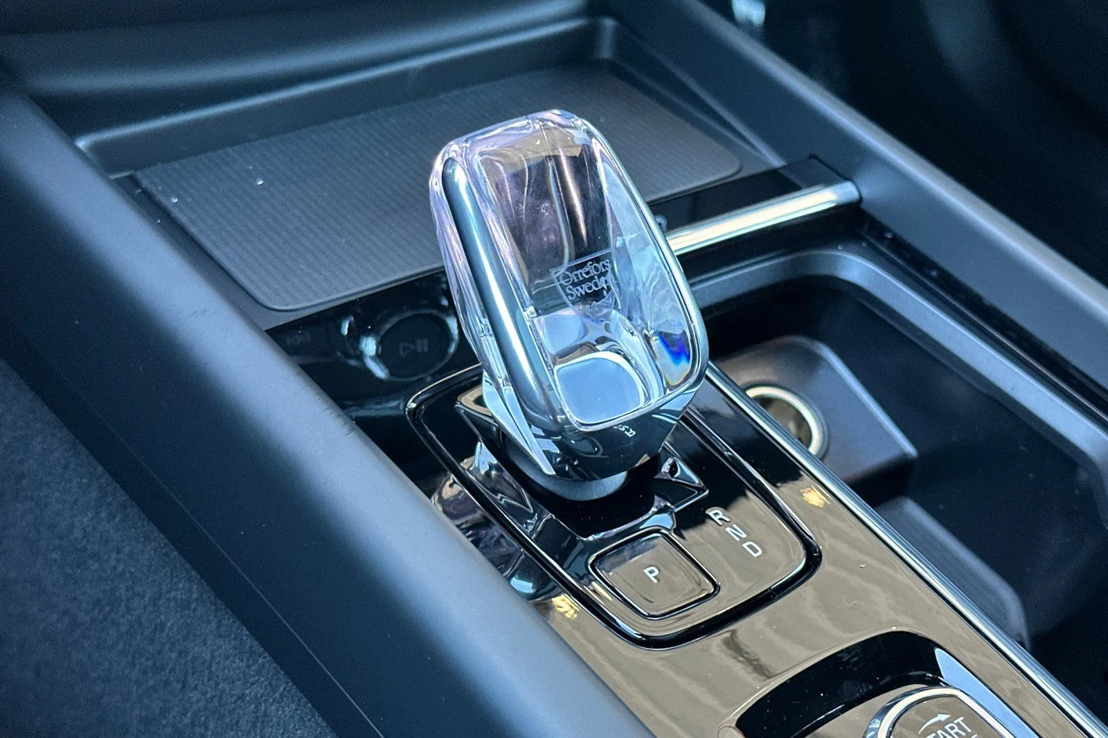 New 2026 Crystal White Volvo Ultra image 21