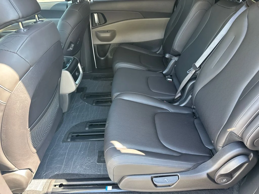 New 2027 White Kia EX image 21