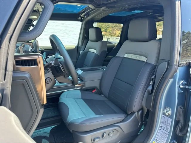 2024 GMC HUMMER EV 3X - Photo 8