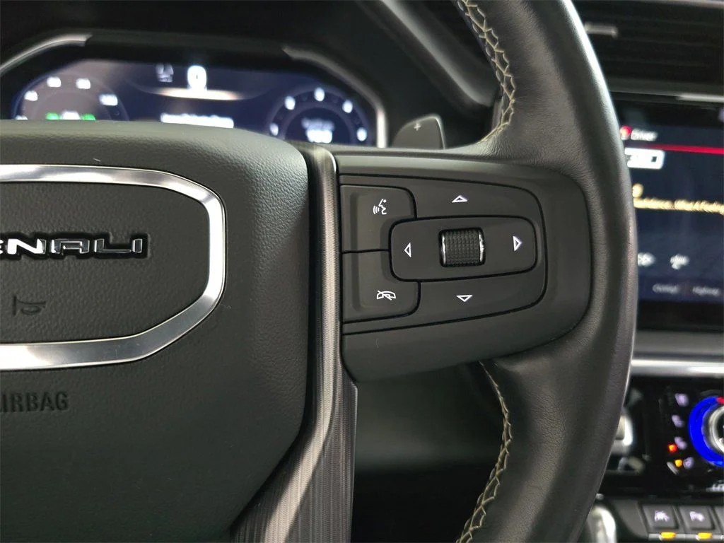 Used 2023 Silver GMC Denali Ultimate image 21