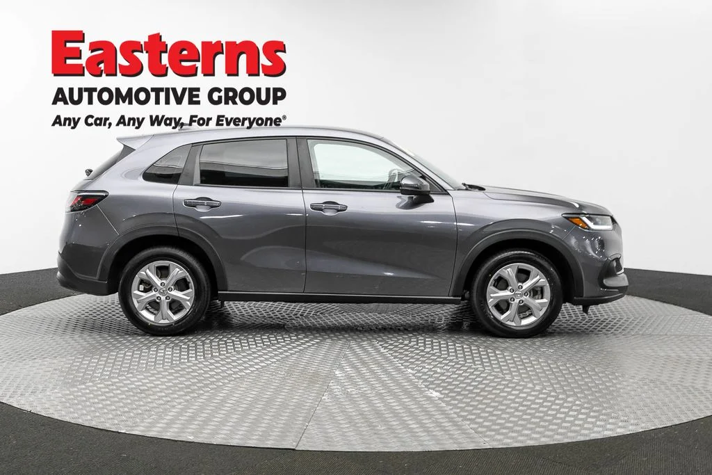 Used 2023 Gray Honda LX image 4