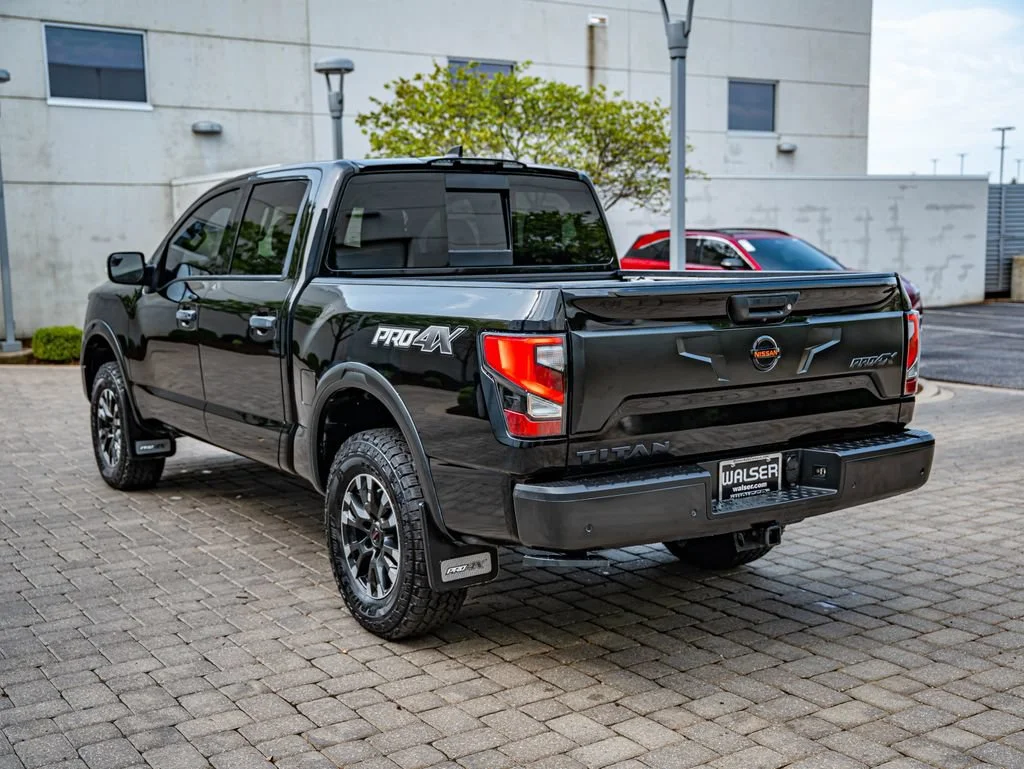 Used 2022 Super Black Nissan PRO-4X image 7
