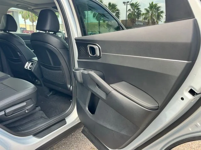 New 2026 White Kia S image 19