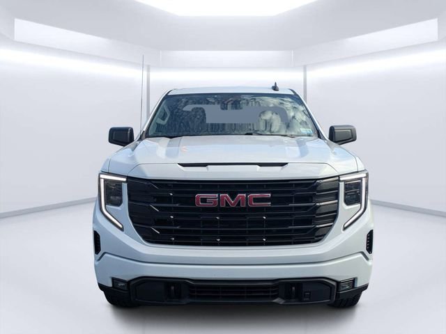 Used 2022 White GMC Elevation image 8