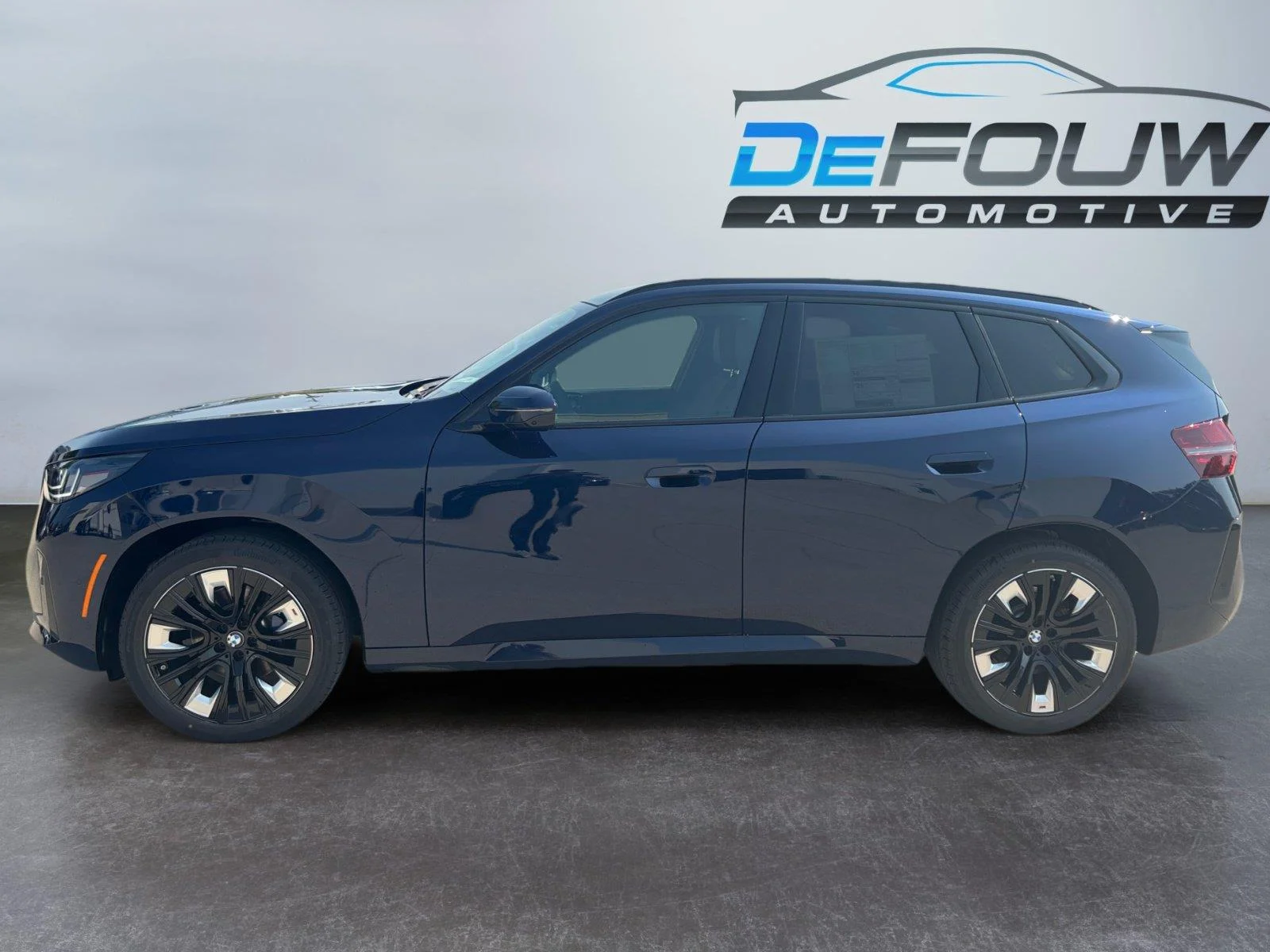 New 2026 Tanzanite Blue II Metallic BMW 30 xDrive image 18