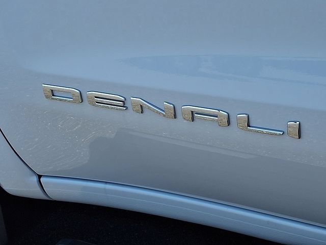 New 2026 Glacier White Tricoat GMC Denali Ultimate image 25