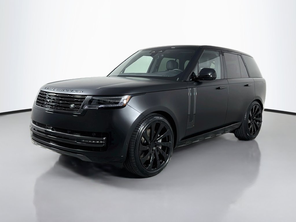 New 2027 Santorini Black Land Rover SE image 1