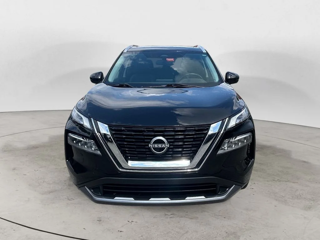 Used 2023 Super Black Nissan SL image 9