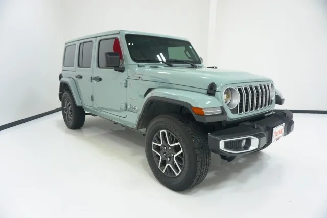 Used 2024 Earl Clear Coat Jeep Sahara image 3