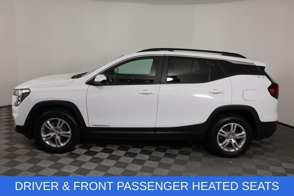 Used 2023 White GMC SLE image 4