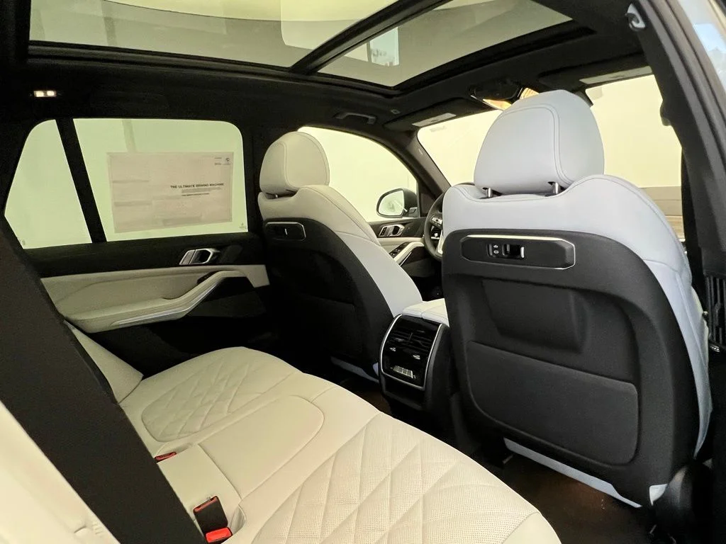 New 2026 Skyscraper Grey Metallic BMW xDrive50e image 8