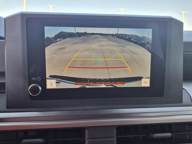 Used 2025  Toyota SR5 image 11