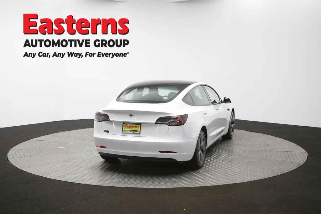Used 2023 White Tesla Base image 34