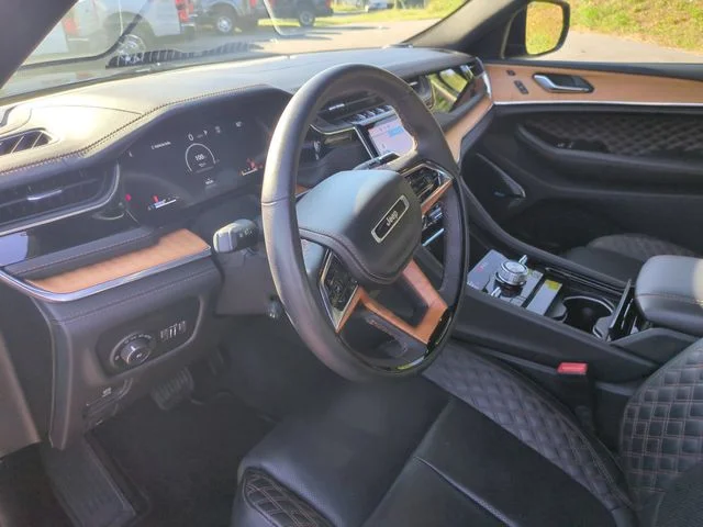 Used 2024 Gray Jeep Summit Reserve image 16