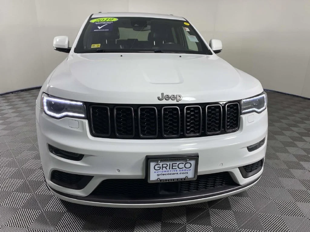 Used 2019 Bright White Clearcoat Jeep High Altitude image 3