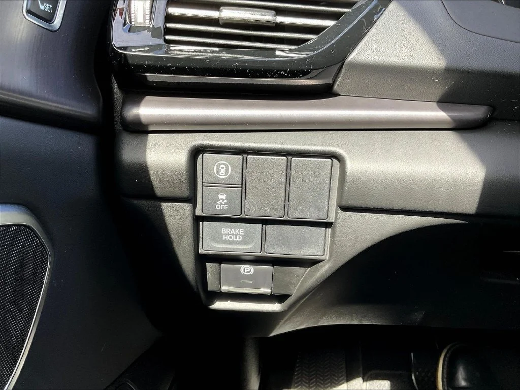 Certified Used 2025 Platinum White Pearl Acura Base image 16